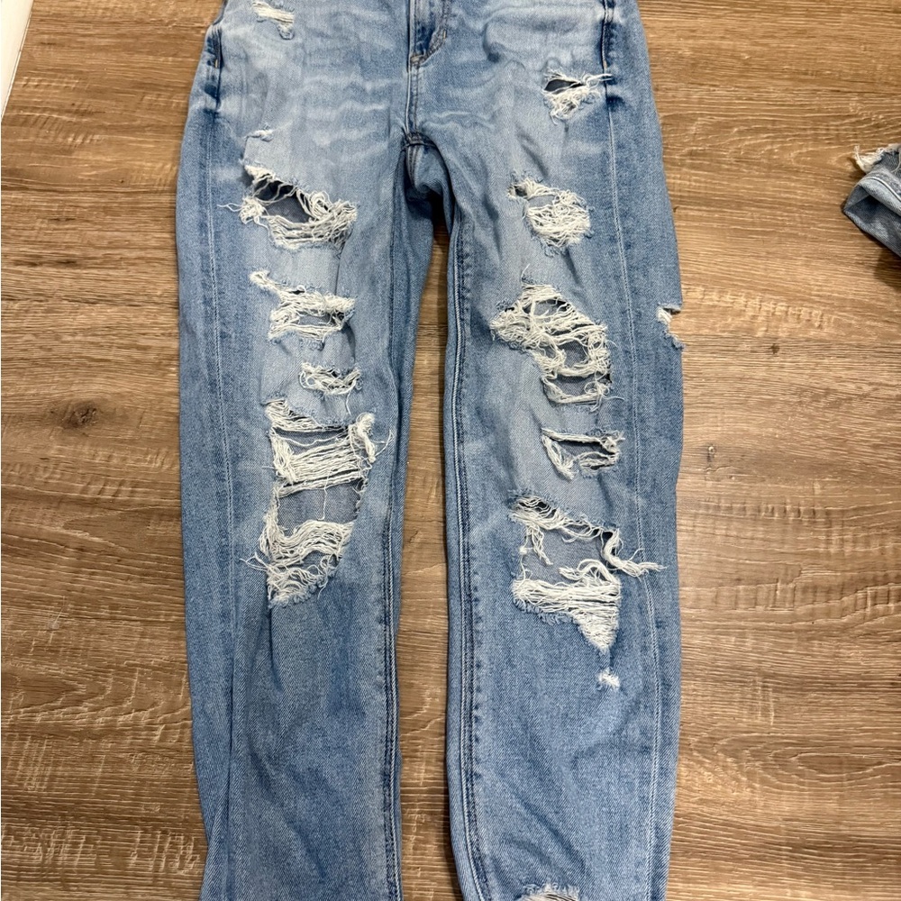 American Eagle Outfitters Light Blue Distressed Skinny Jeans
